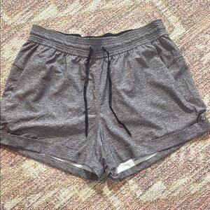 Lululemon spring break away short 3” Women's grey heathered size 10
